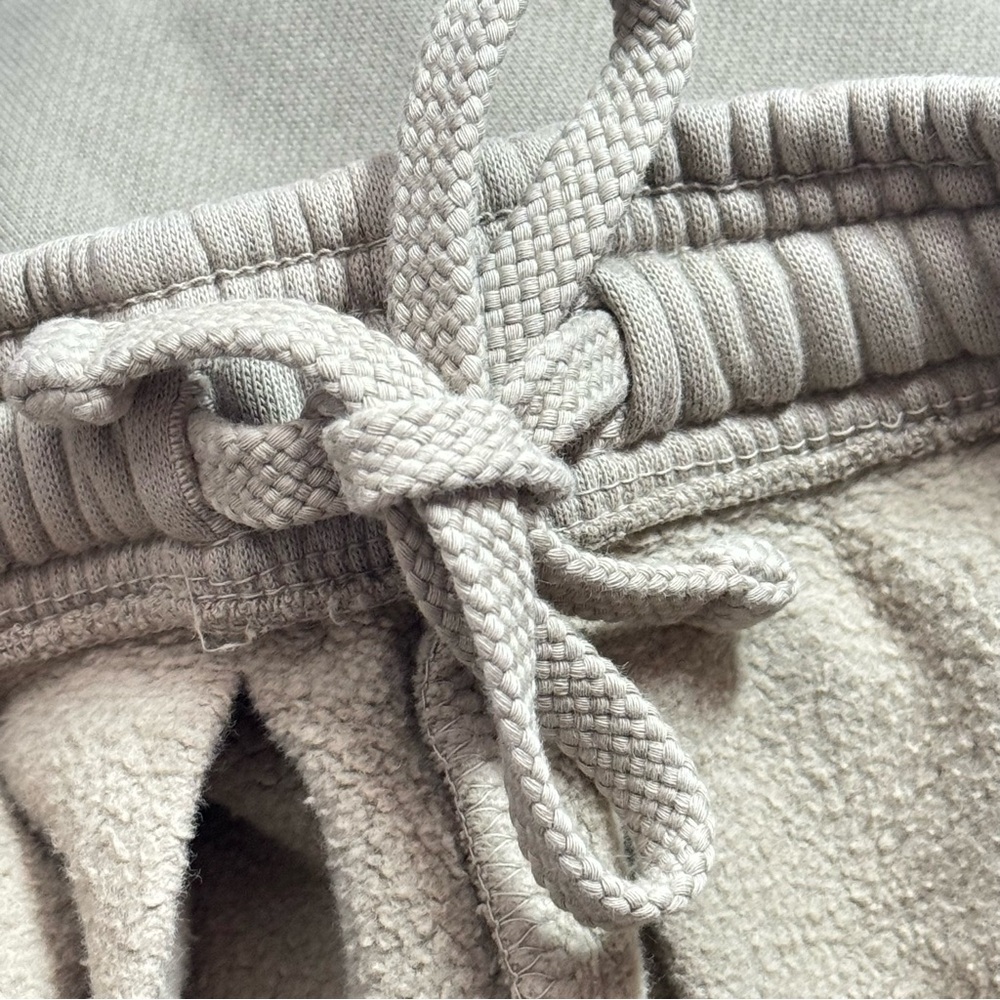 Taylor Swift THE TORTURED POETS DEPARTMENT BEIGE SWEATPANTS - Small - Picture 8 of 8